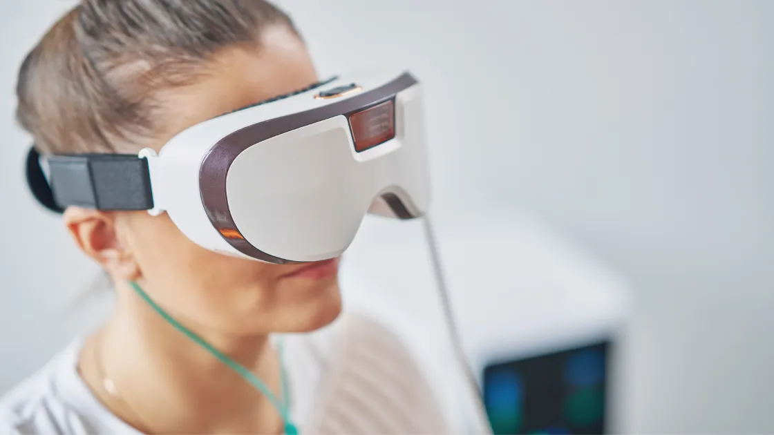 using hydrogen goggle