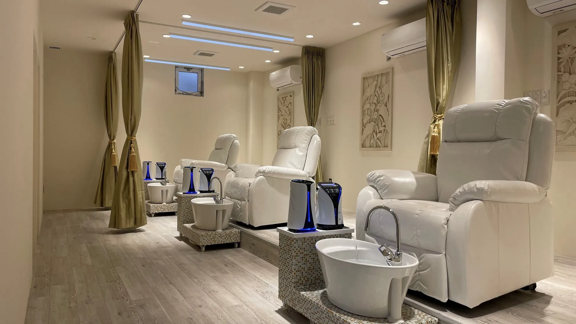 兵庫県内で水素吸入ができるサロン「Total care salon MAHINA」の内装写真