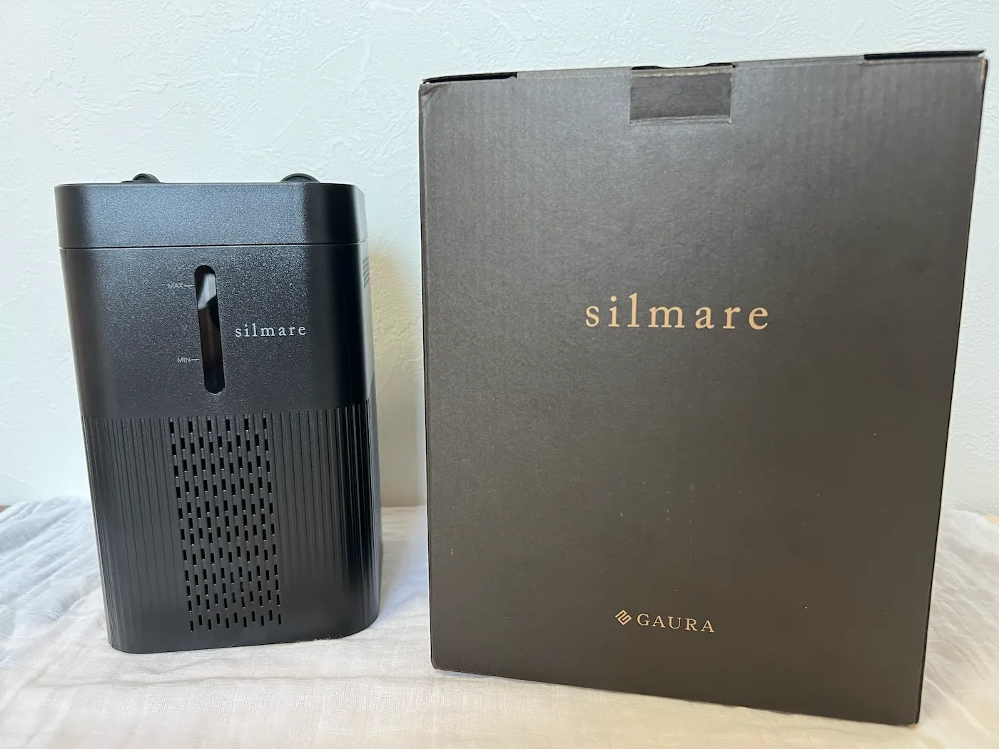 ガウラの水素吸入器「シルマーレパルス120」の本体と化粧箱