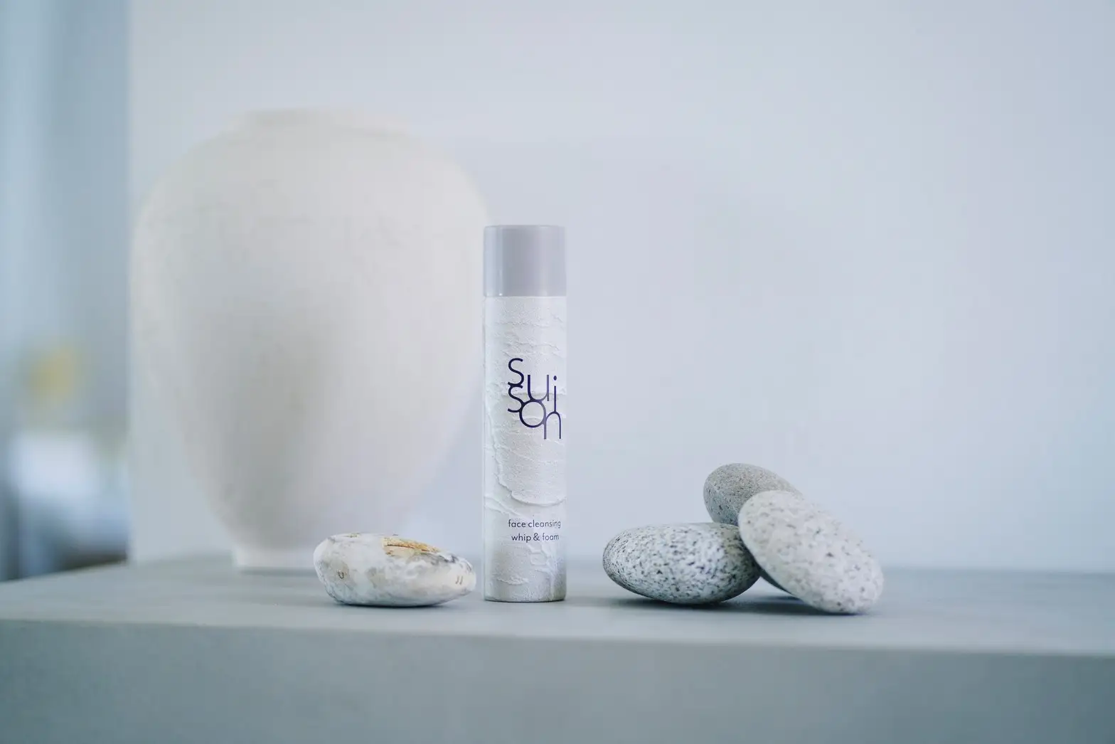 水素クレンジング洗顔料suison